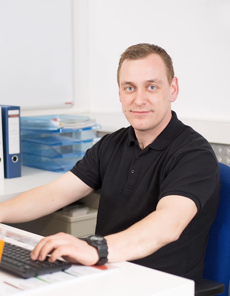 bild_3 Professionelle Fachberatung für Ihre Industrieschilder